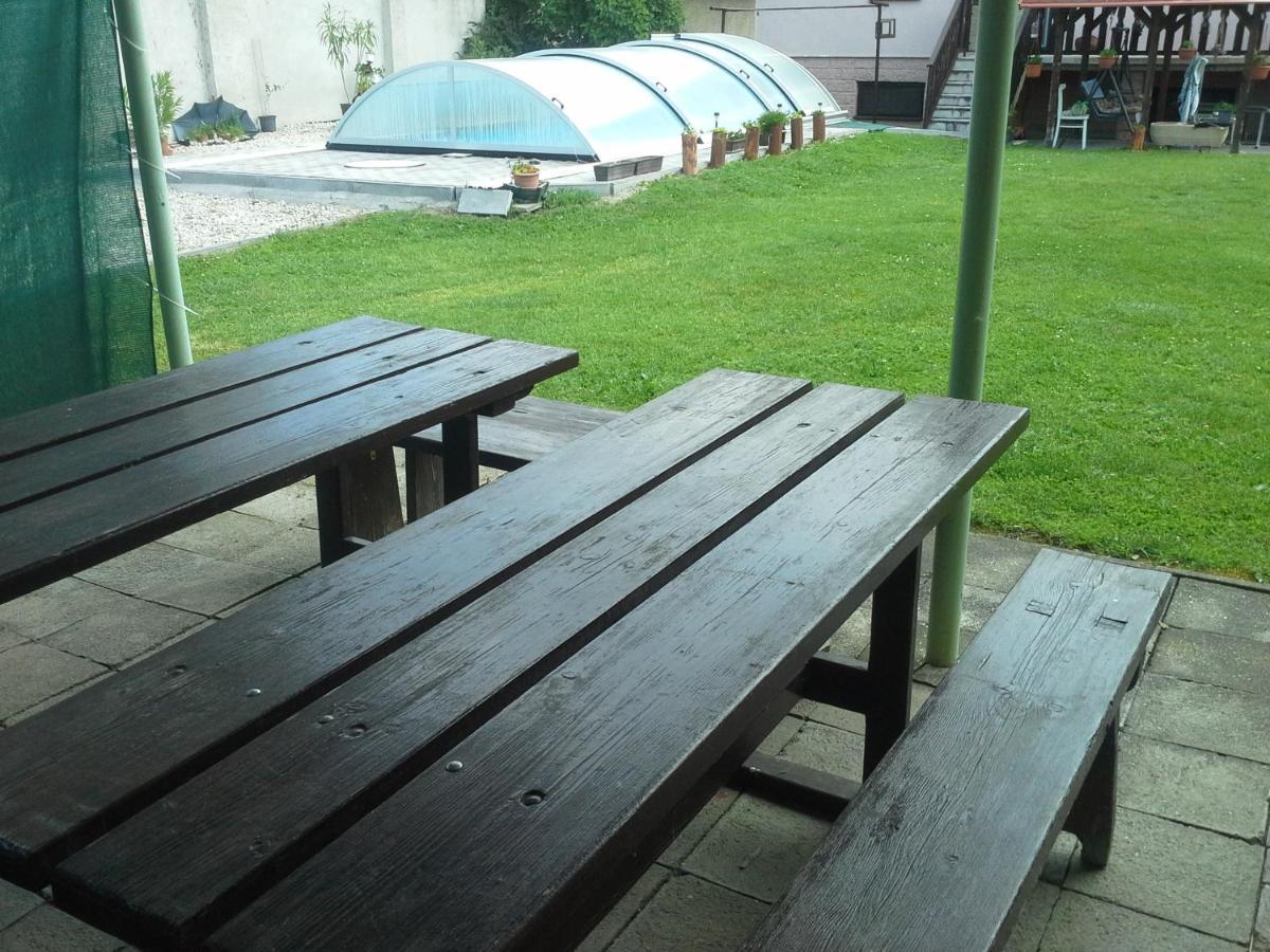 Utulny Privat Lägenhet Veľký Meder Exteriör bild